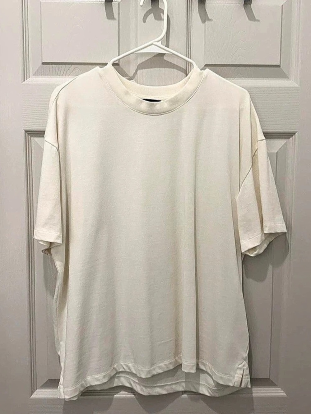 Express Short Sleeve Tee in White Size Medium
